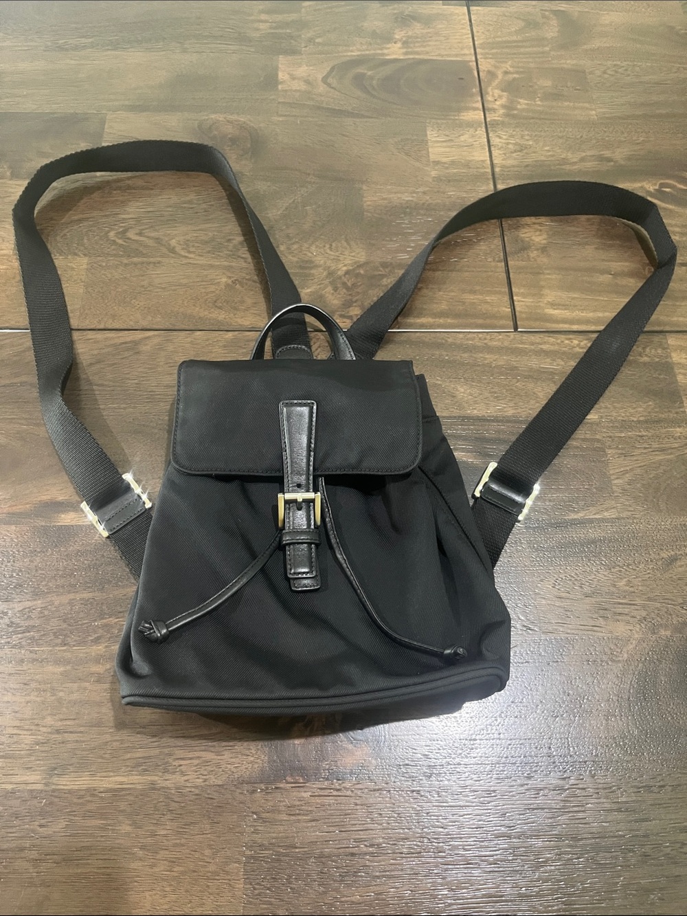 Coach Black Nylon Handbag Backpack Purse serial # E3J-7441 Excellent Condition